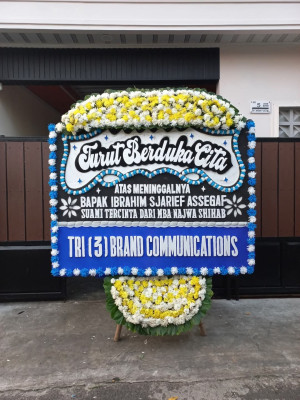 Papan Bunga Duka di Pasirlayung